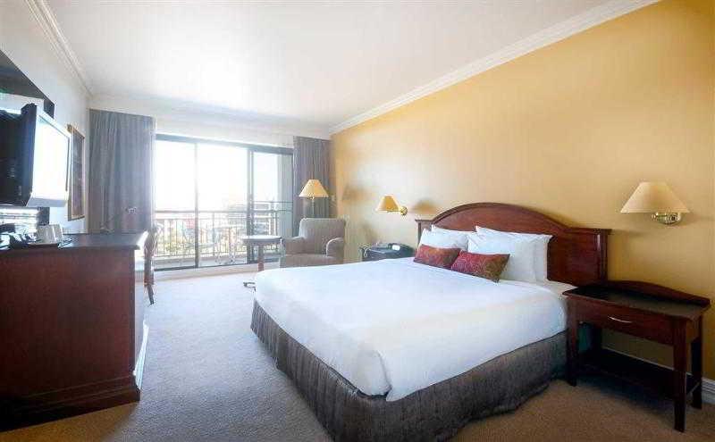 Hotel Visy Dior Baulkham Hills Exteriér fotografie